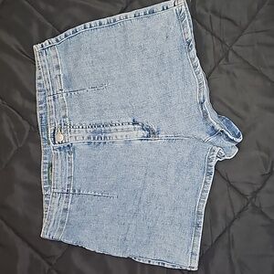 Light blue, high-waisted shorts